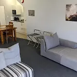 Cozy One Bedroom Apartment Near Auckland Airport